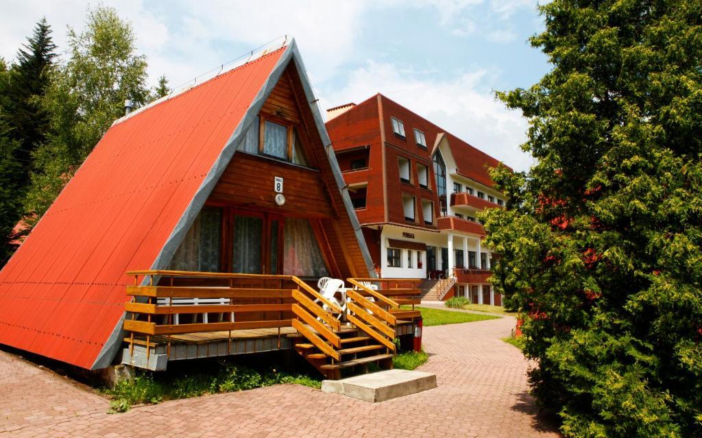 Perelka Natura Tour Hotel ชิสนา ภายนอก รูปภาพ